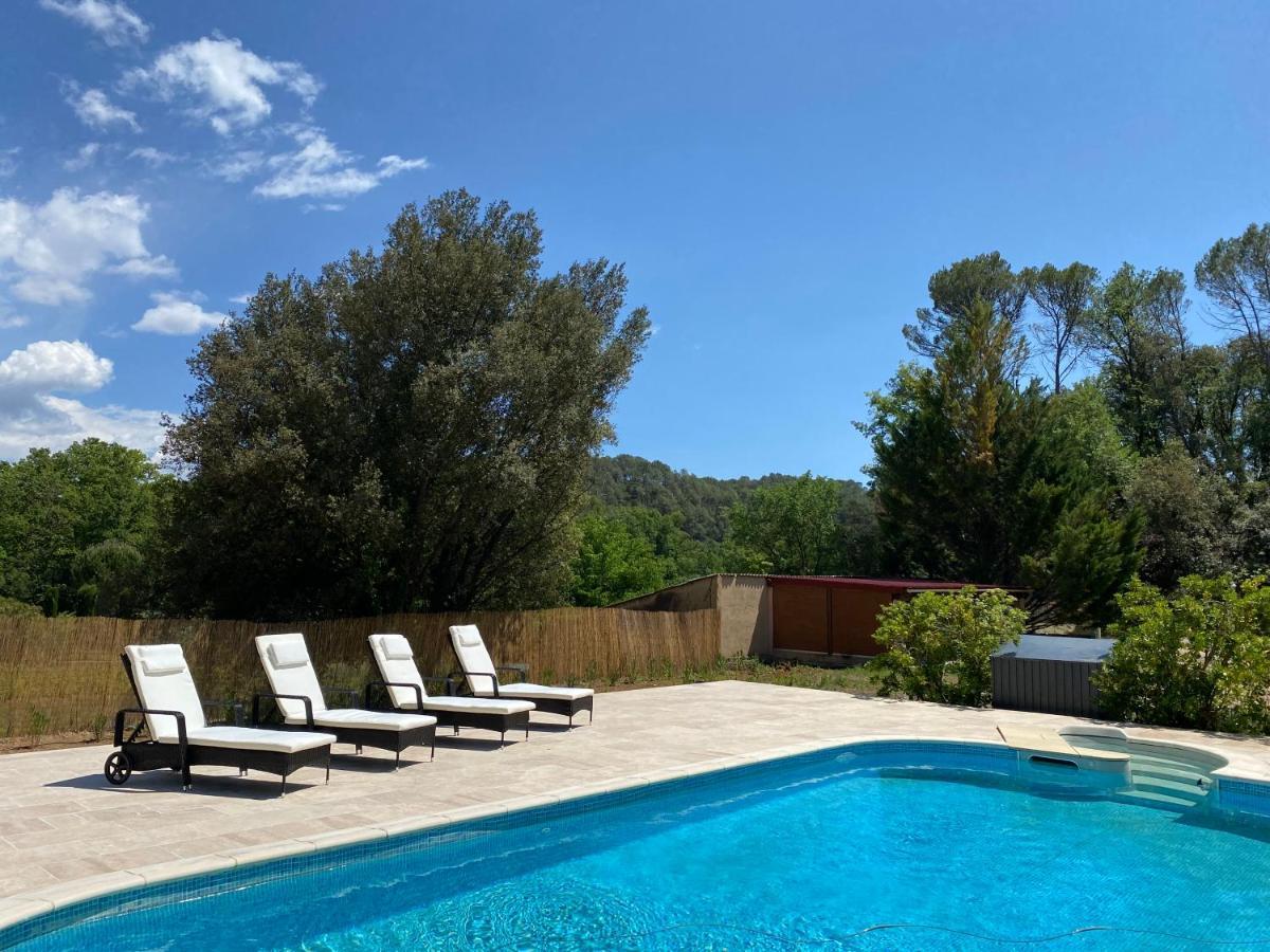 L'Eveil En Provence Bed & Breakfast Entrecasteaux Exterior photo