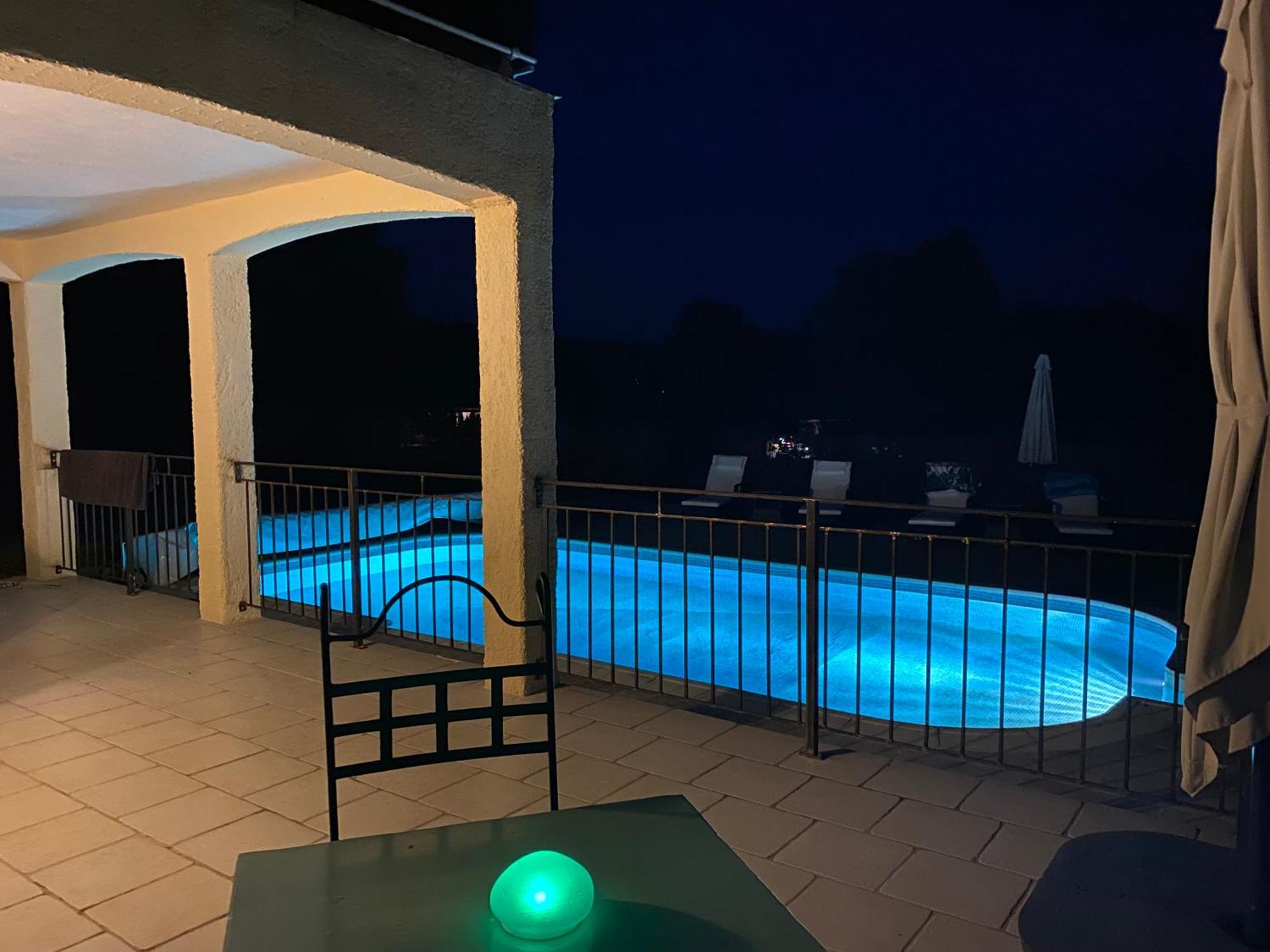 L'Eveil En Provence Bed & Breakfast Entrecasteaux Exterior photo