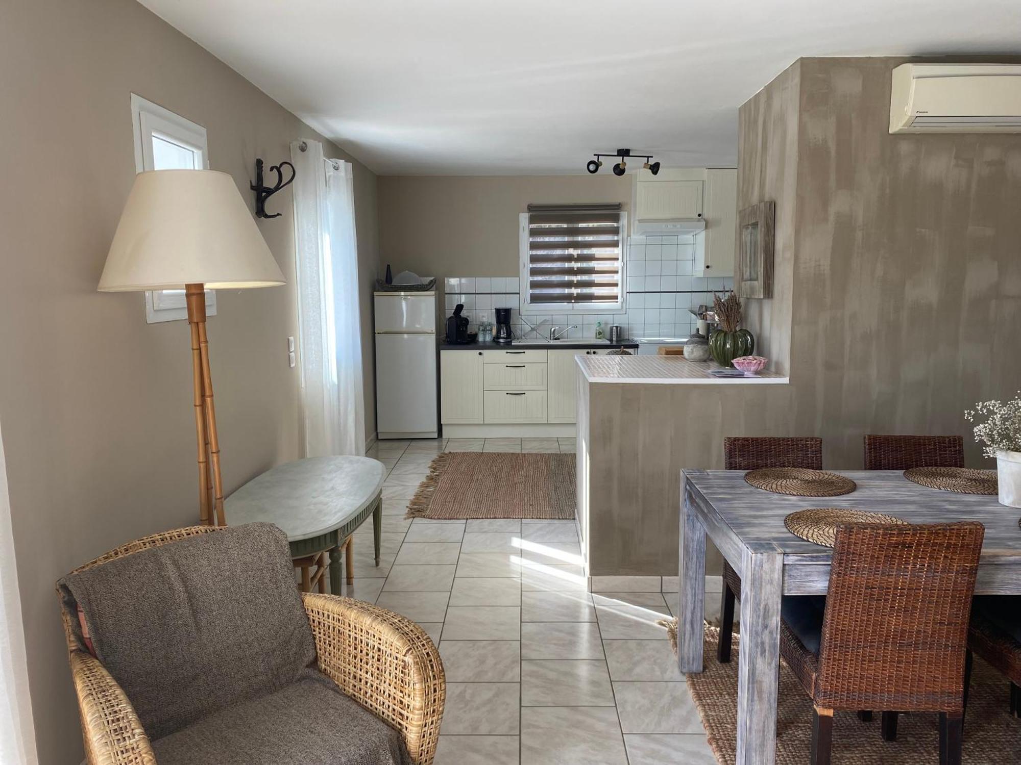 L'Eveil En Provence Bed & Breakfast Entrecasteaux Exterior photo